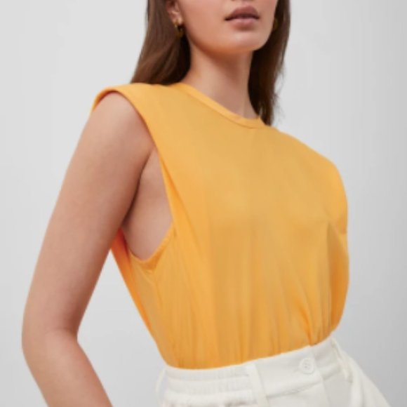Aritzia Babaton Shoulder Pad Tshirt 